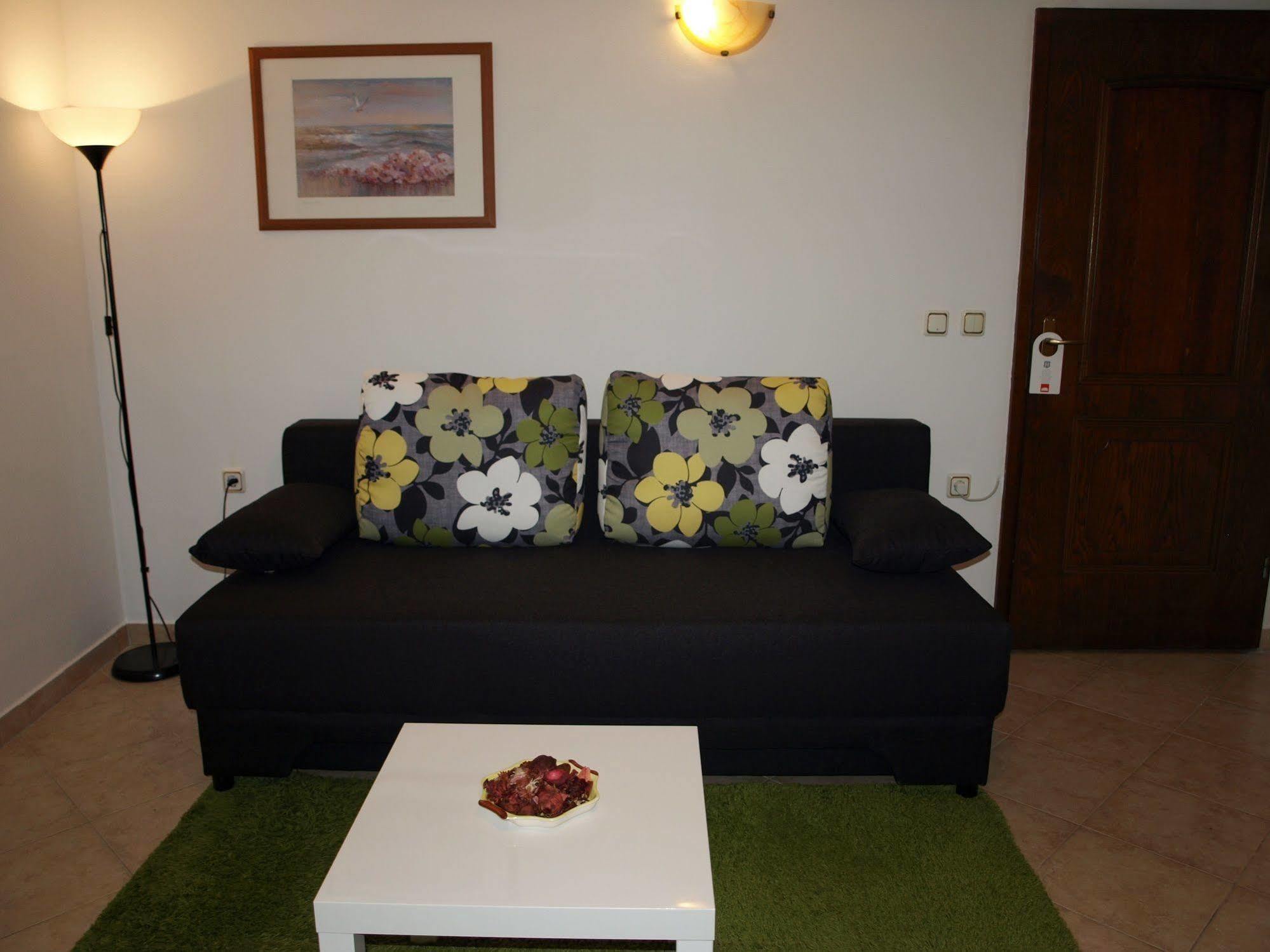 Apartments Vanda Ровинь Экстерьер фото